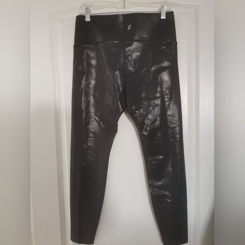 Knix faux leather black leggins size Large - Picture 9 of 11